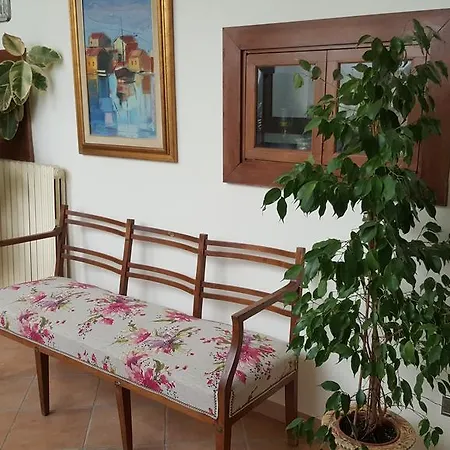 Soriano44 Oda ve Kahvaltı Napoli