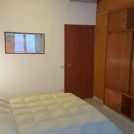 Soriano44 Nocleg ze śniadaniem 4*